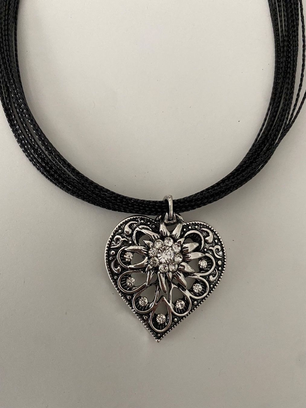 Colliers: Oktoberfest Schmuck – Neuf avec emballage d'origine à Buchrain par Sisi83 1