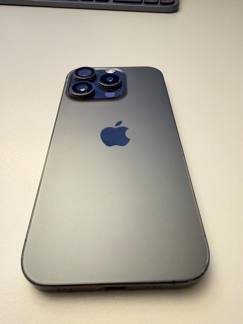 Apple Telefoni cellulari / Smartphones: Iphone 15 Pro 256 GB schwarz – Usato da Bülach venduto da Maxima80 4