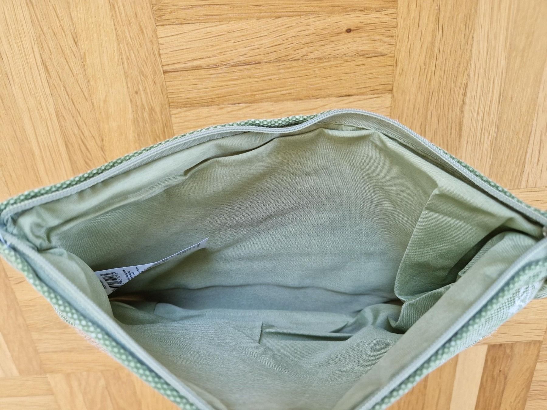 Coffrets à bijoux: Etui NEU mit Reisverschluss – Neuf avec emballage d'origine à Zürich par yro_qvz7 2
