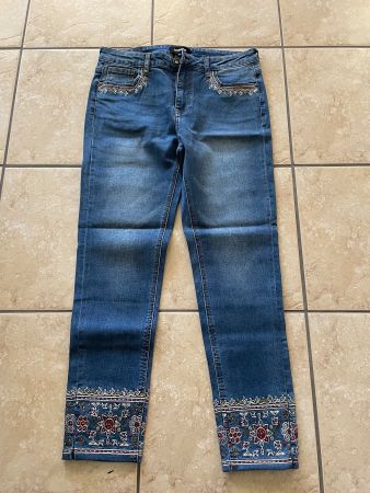 Desigual Damen Jeans blau mit Stickerei sehr guter Zustand