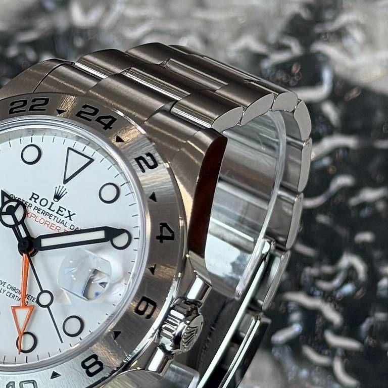 Orologi: Rolex Explorer II Polar 226570 – Usato da Genève venduto da minty.watches 3