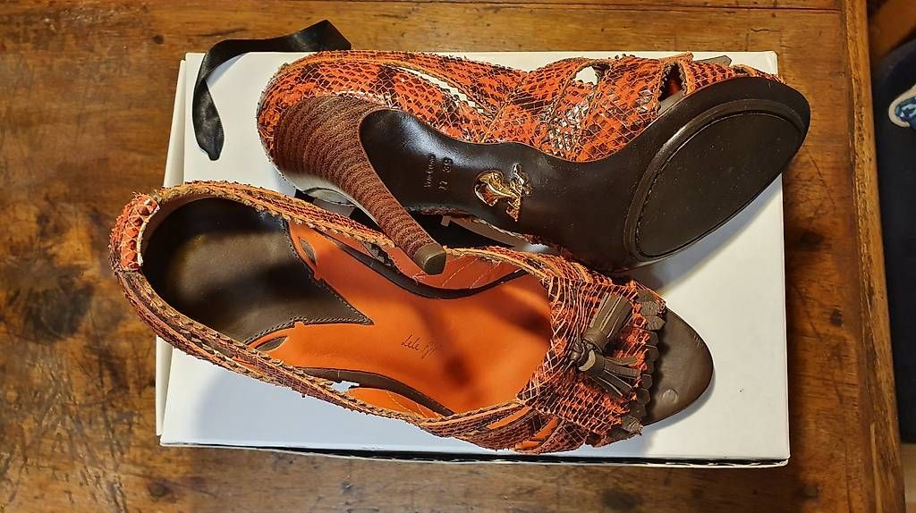 Scarpe da donna: Leder Absatzschuhe Gr.39 – Usato da Oberrieden venduto da Taramara 1