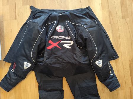 IXS Motorrad Textil Kombi, Schwarz, Grösse XL, Top! 