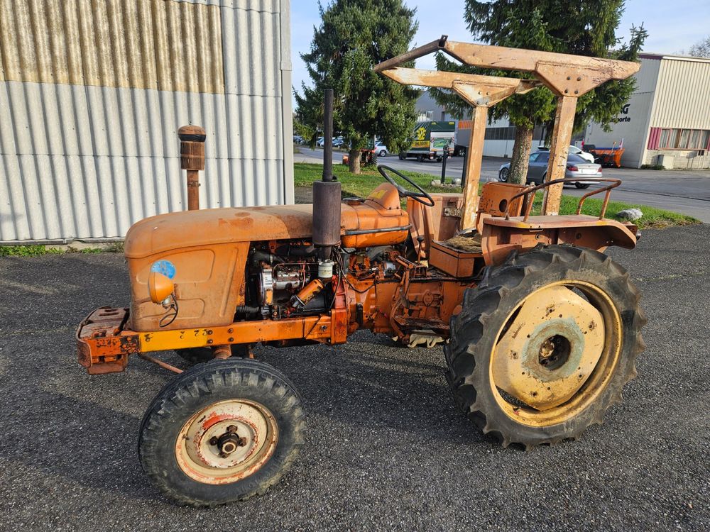 Oldtimer Traktoren Renault