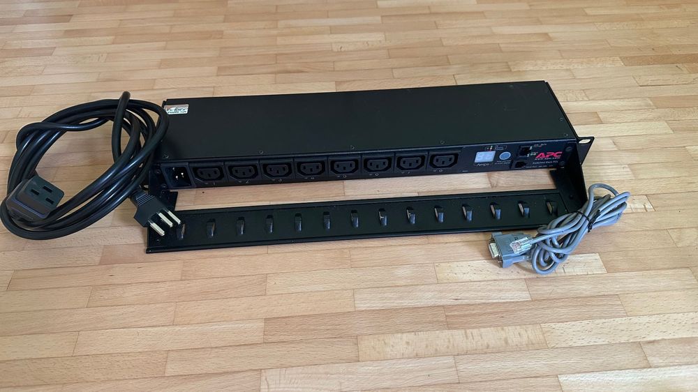 APC AP7921 Rack PDU geschaltet 1U 16A 208/230V 8xC13 (Gebraucht) in ...