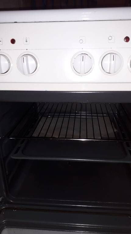 Cucine: Cuisinière électrique – Usato da Lausanne venduto da pat_88j8