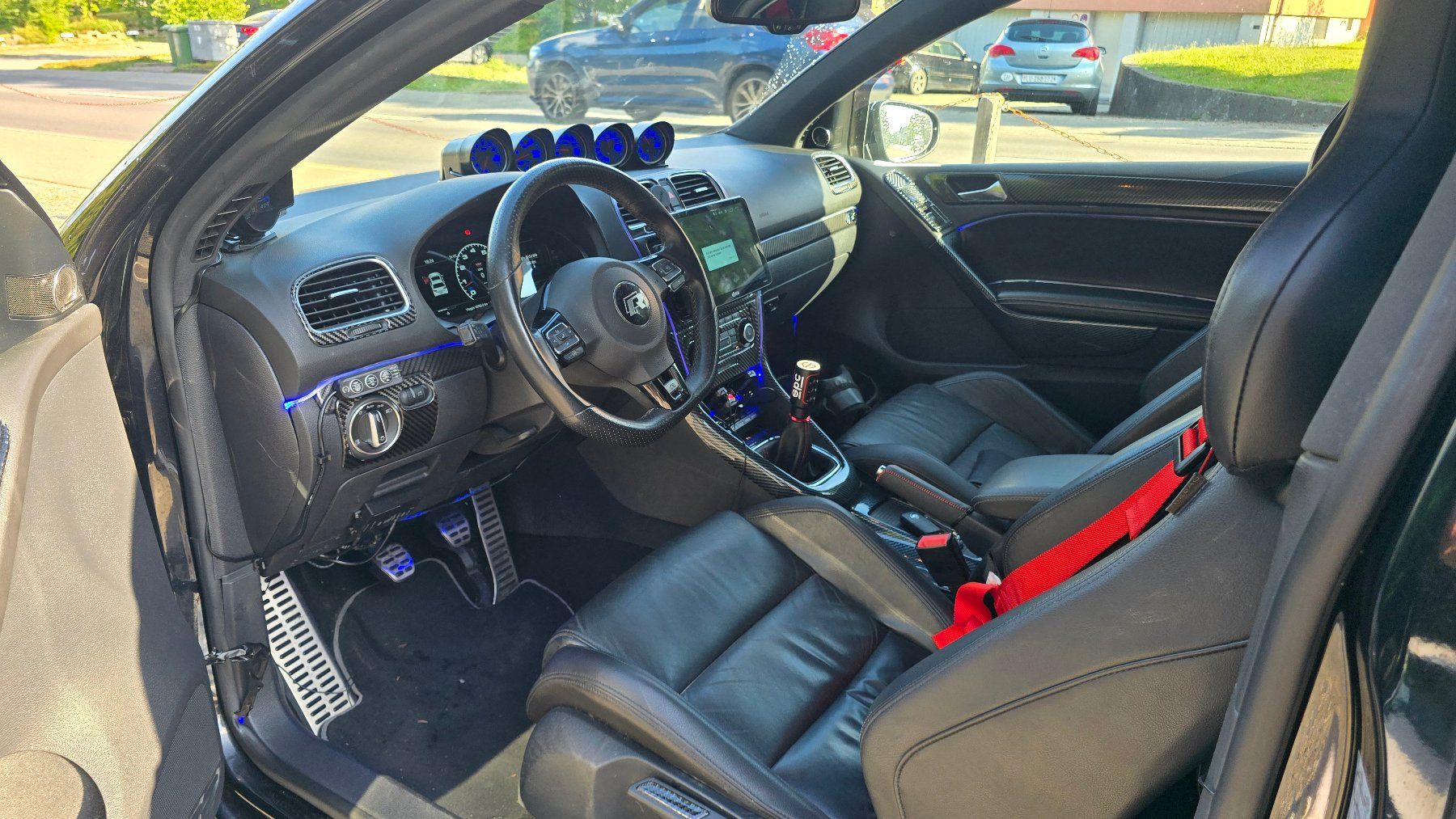 VW Autos: VW Golf 2.0 TSI R – Gebraucht aus Emmenbrücke von meu_2j8p 5