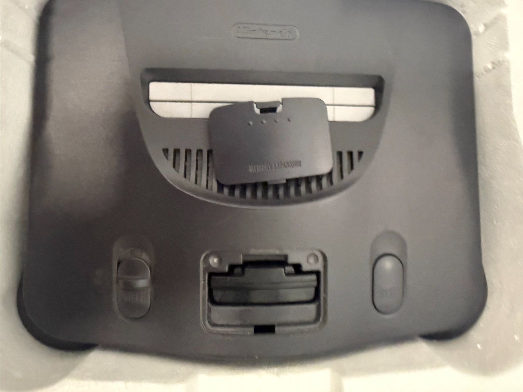 Nintendo Console: Console Nintendo 64 en boîte – Usato da Pont-de-la-Morge venduto da Darfal 2