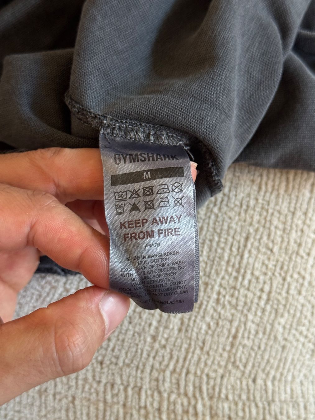 Gymshark T-shirt: Gymshark | Tanktop – Nuovo (secondo la descrizione) da Horgen venduto da onur_5 4