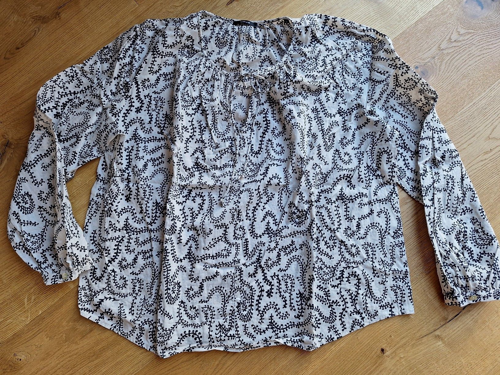 Opus Tuniche: OPUS Tunika/Bluse Gr. 40, neuwertig – Usato da Dörflingen venduto da Crazyachmed
