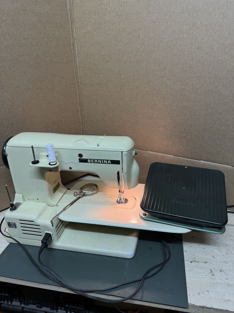 Bernina Macchine da cucire: Bernina 532-1 Nähmaschine – Usato da Belp venduto da ch1999 2