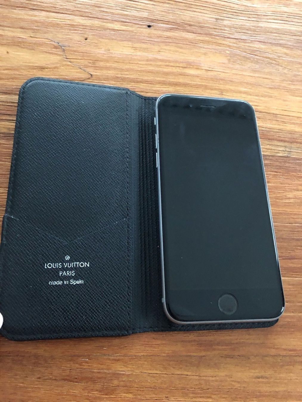 Apple Handys / Smartphones: Louis Vuitton Cover-+ iPhone 6S - 64GB – Gebraucht aus Buchs-ZH von rivella55 7