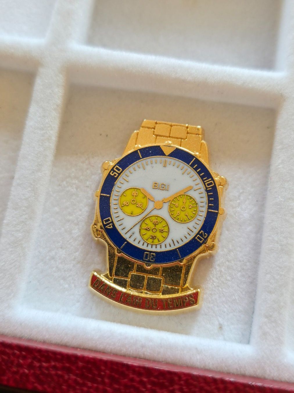 Orologi: Pins Horloger – Usato da La Chaux-de-Fonds venduto da Pascal.horloger