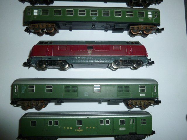 Trix Modelleisenbahnen: Minitrix Konvolut 2 Loks+6 Waggons – Gebraucht aus Diepoldsau von ehrlich72 4