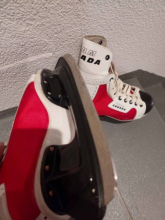 Pattini da ghiaccio: Eishockeyschuhe Team Canada EU44 – Usato da Ermenswil venduto da Ingram0 3