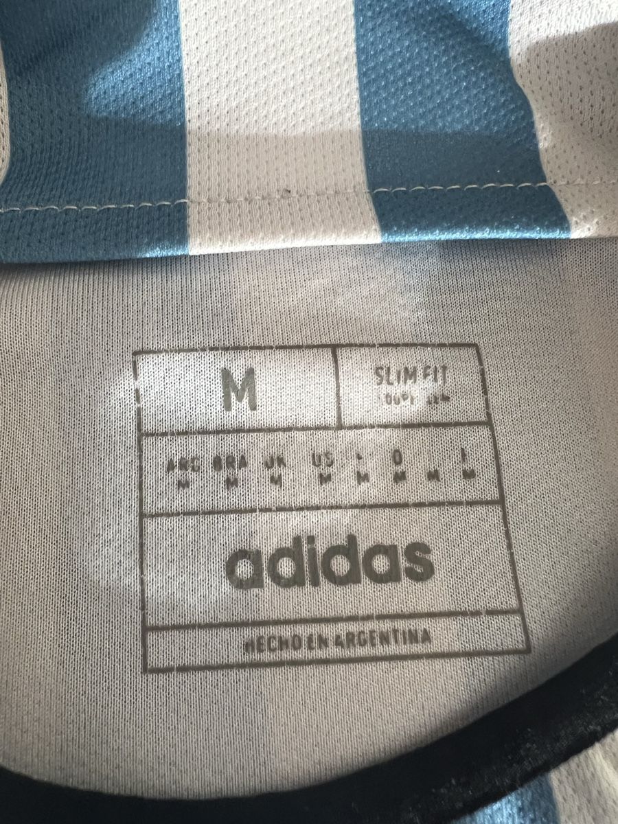 Adidas Canottiere & Pantaloni: Messi Trikot Argentinien Messi 10 gr. M – Usato da Triesen venduto da bubita 3