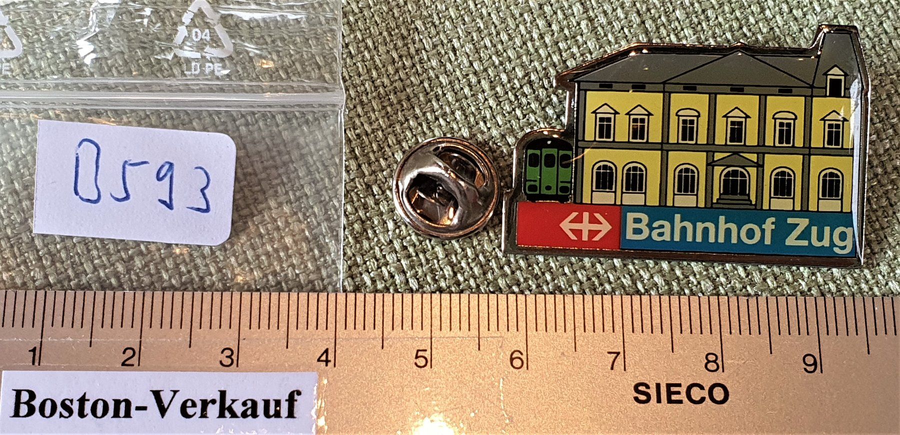 SBB/CFF/FFS Plaketten & Abzeichen: B593 - Pin SBB Bahnhof Zug  Nr.265 – Gebraucht aus Reinach BL von Boston-Verkauf 3