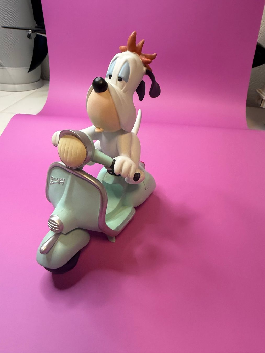 Statuette: Figurine Droopy en scooter – Usato da Lausanne venduto da macgiver1008 2