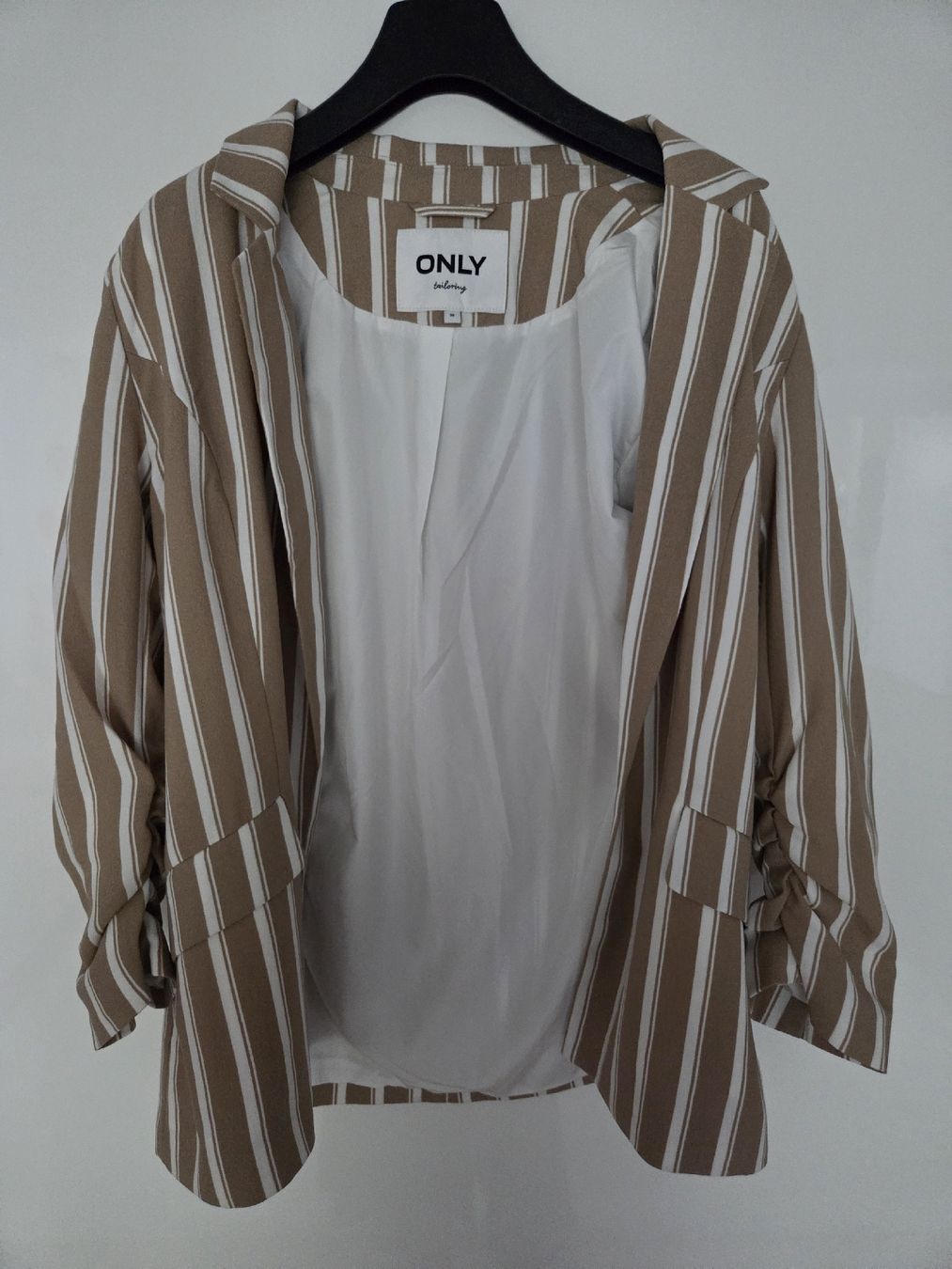 Only Giacche: ONLY Blazer gestreift Grösse 36 - wie Neu – Usato da Bellach venduto da mela_lela