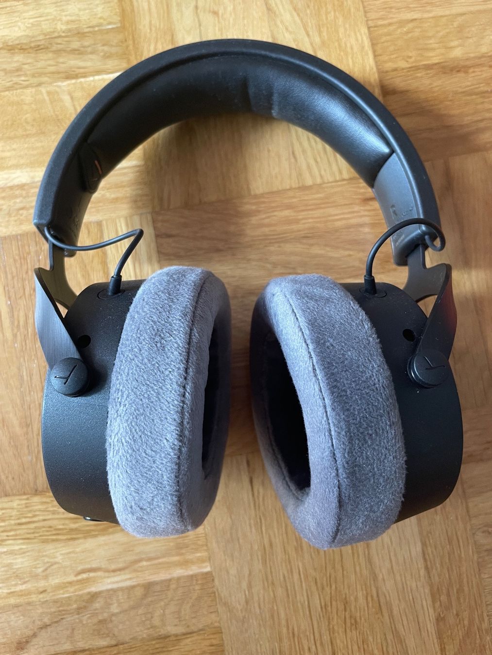 Beyerdynamic Kopfhörer: Beyerdynamic DT 700 PRO X - Casque studio – Gebraucht aus Martigny von  2
