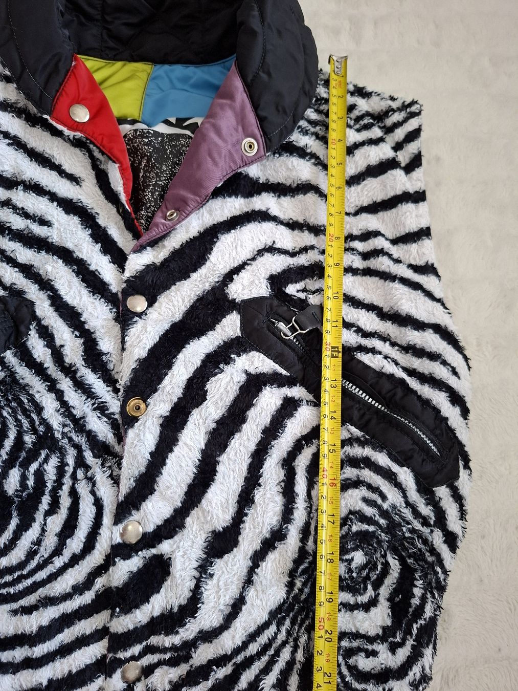 Jet Set Gilets & Westen: Gilet de ski Jet-Set réversible, zèbre/patchwork, anne 70 – Gebraucht aus Renens VD von ser_j2fn 4