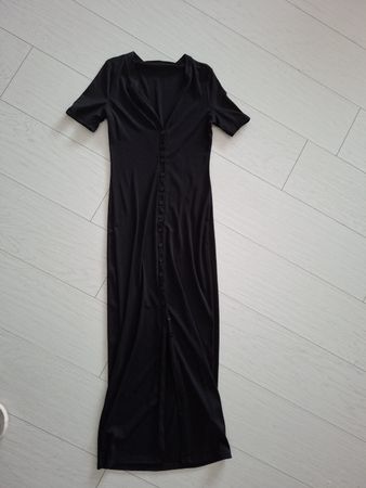 Schickes, schwarzes Sommerkleid mit Knöpfen, Grösse S