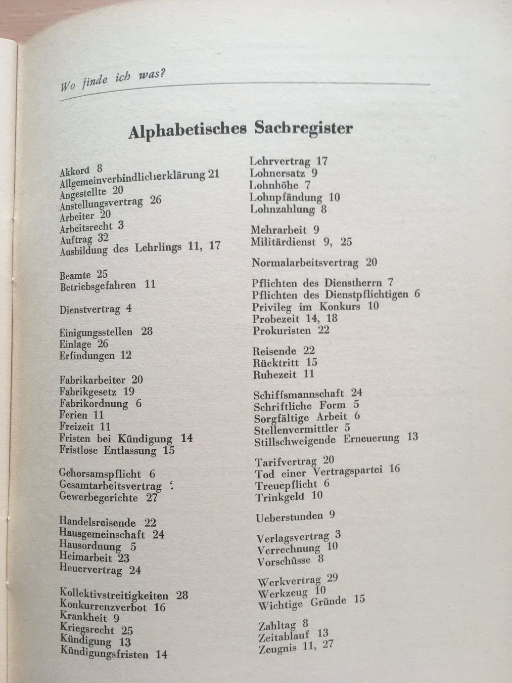 Bücher: Der Dienstvertrag - E. Lienhart – Gebraucht aus Grenchen von Kogi7 7