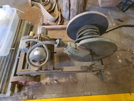 Motor für Riemenantrieb.