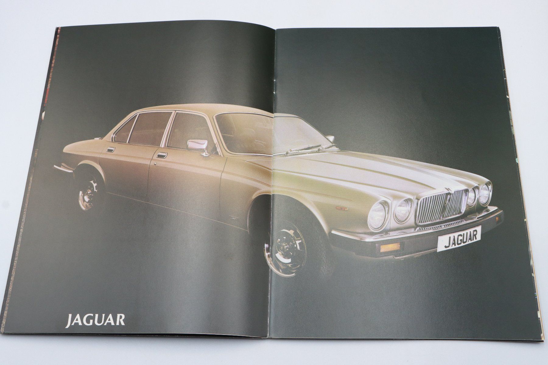 Jaguar Documenti: Jaguar XJ6 / XJ12 1979 Prospekt – Usato da Bühl b.Aarberg venduto da Collectorpassions 4