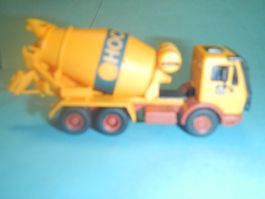 Mercedes 2626 NG camion mélangeur béton 1:87 Kibri 10042