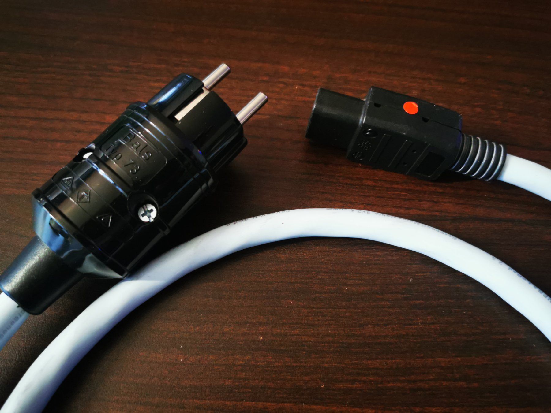 Cavi: SUPRA LoRad 2.5 Netzkabel SCHUKO 1.5 Meter – Usato da Bellmund venduto da nikitanikita 1