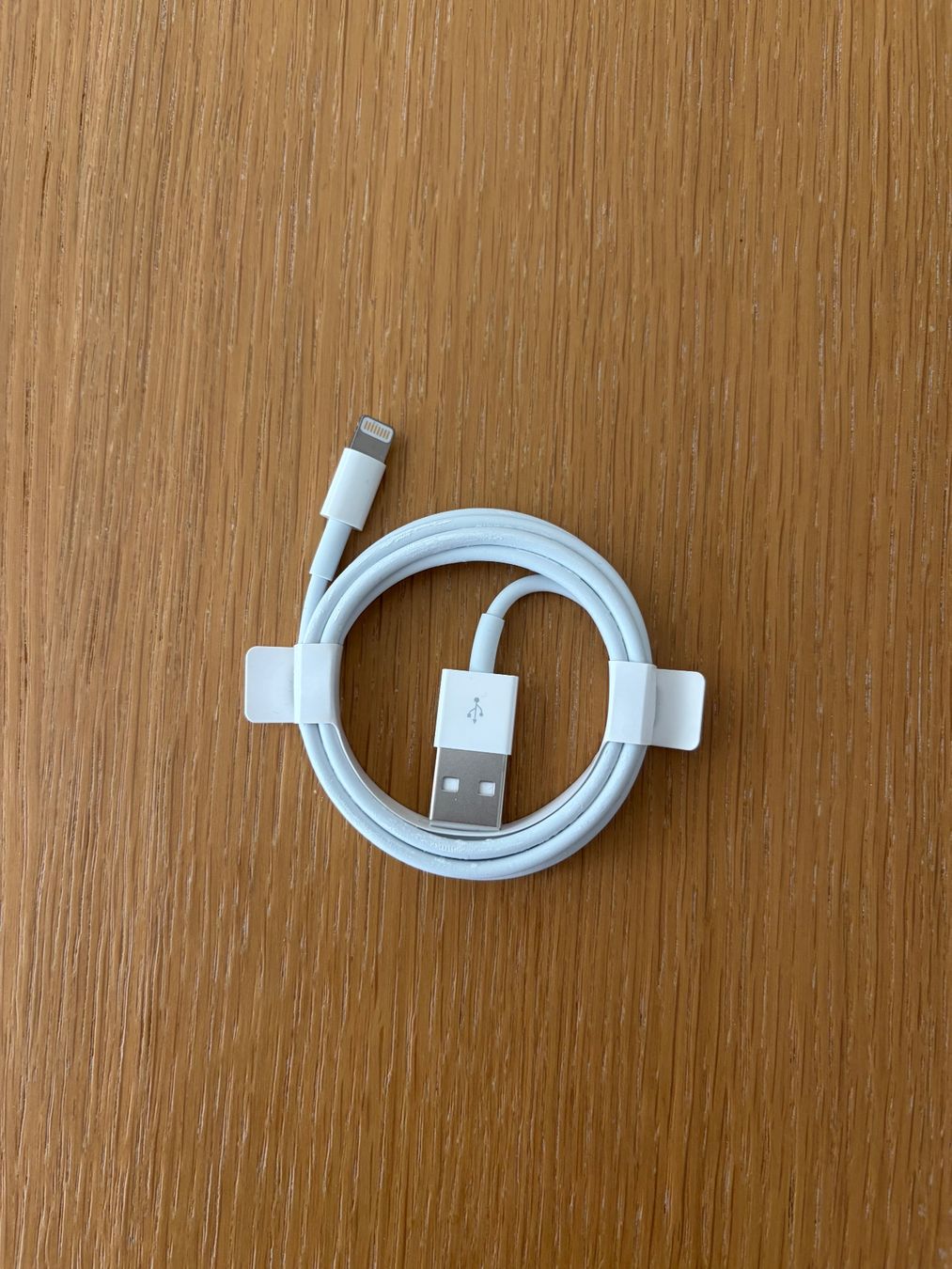 Apple Cavi: Neues Apple Lightning auf USB Kabel – Nuovo (secondo la descrizione) da Niederhasli venduto da brandman