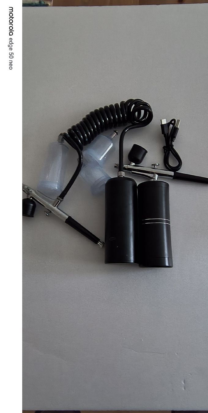 Tutti gli attrezzi: Airbrush-set – Nuovo (secondo la descrizione) da Langnau i. E. venduto da m.du
