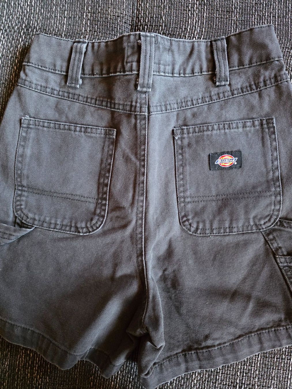 Dickies Jeans: Schwarze Jeans-Shorts Dickies – Usato da Rothenfluh venduto da sel_j856