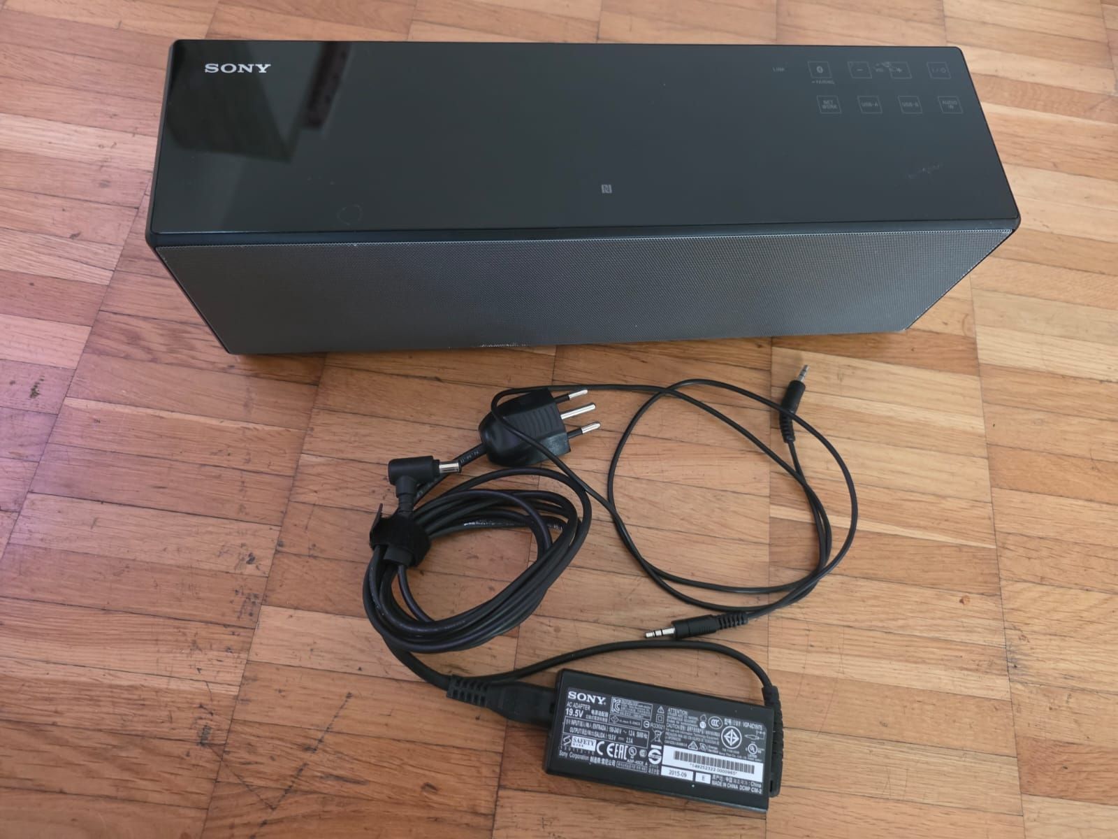 Sony Casse acustiche: Sony SRS-X88 Wireless Speaker System - Soundbar – Usato da Zermatt venduto da MrsMrRabbit 5