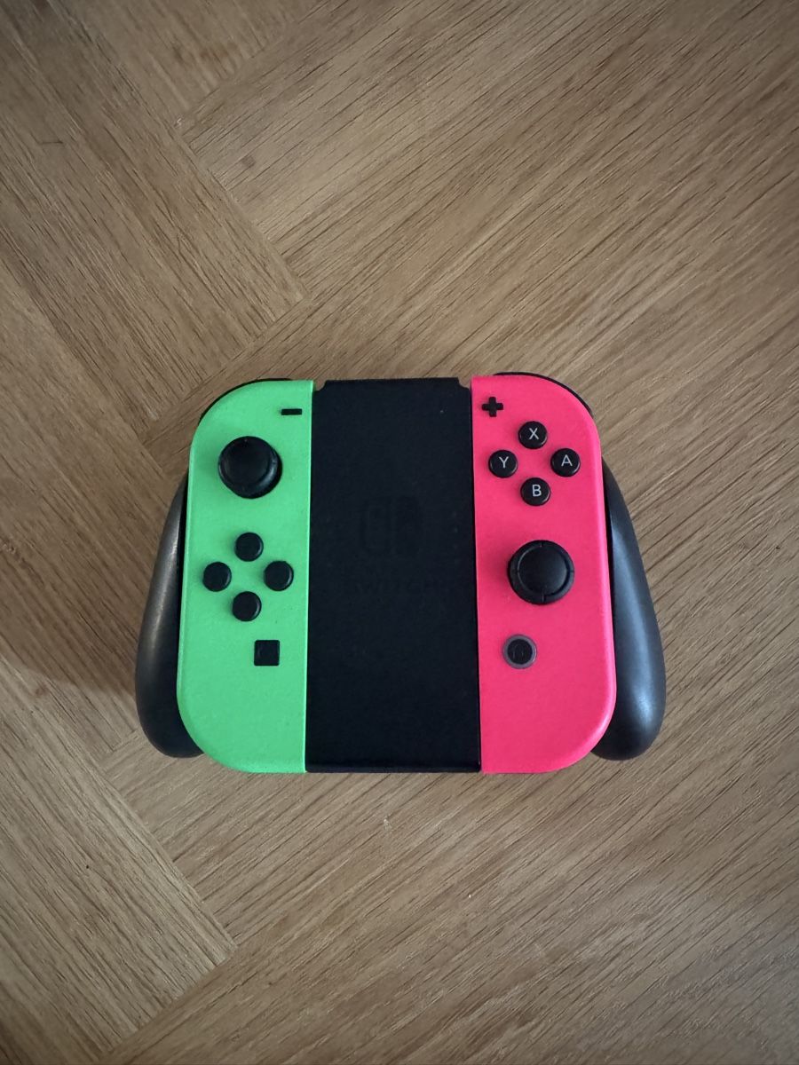 Nintendo Console: Nintendo Switch Zubehör Set  – Usato da Lenzburg venduto da Selina1999 2