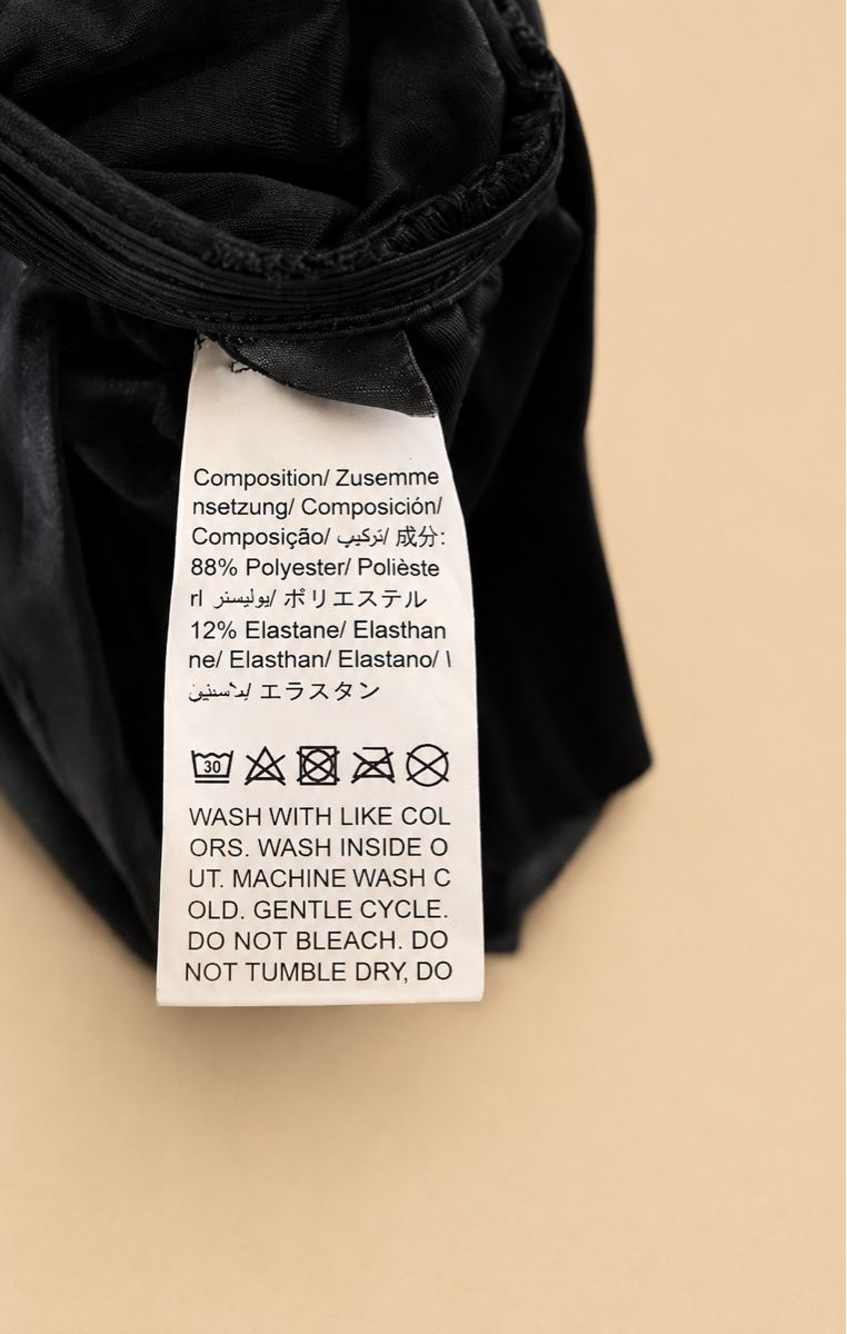 Vestiti: ROBE NOIRE MOULANTE SANS MANCHES – Nuovo (secondo la descrizione) da Lausanne venduto da KeNaChic 2