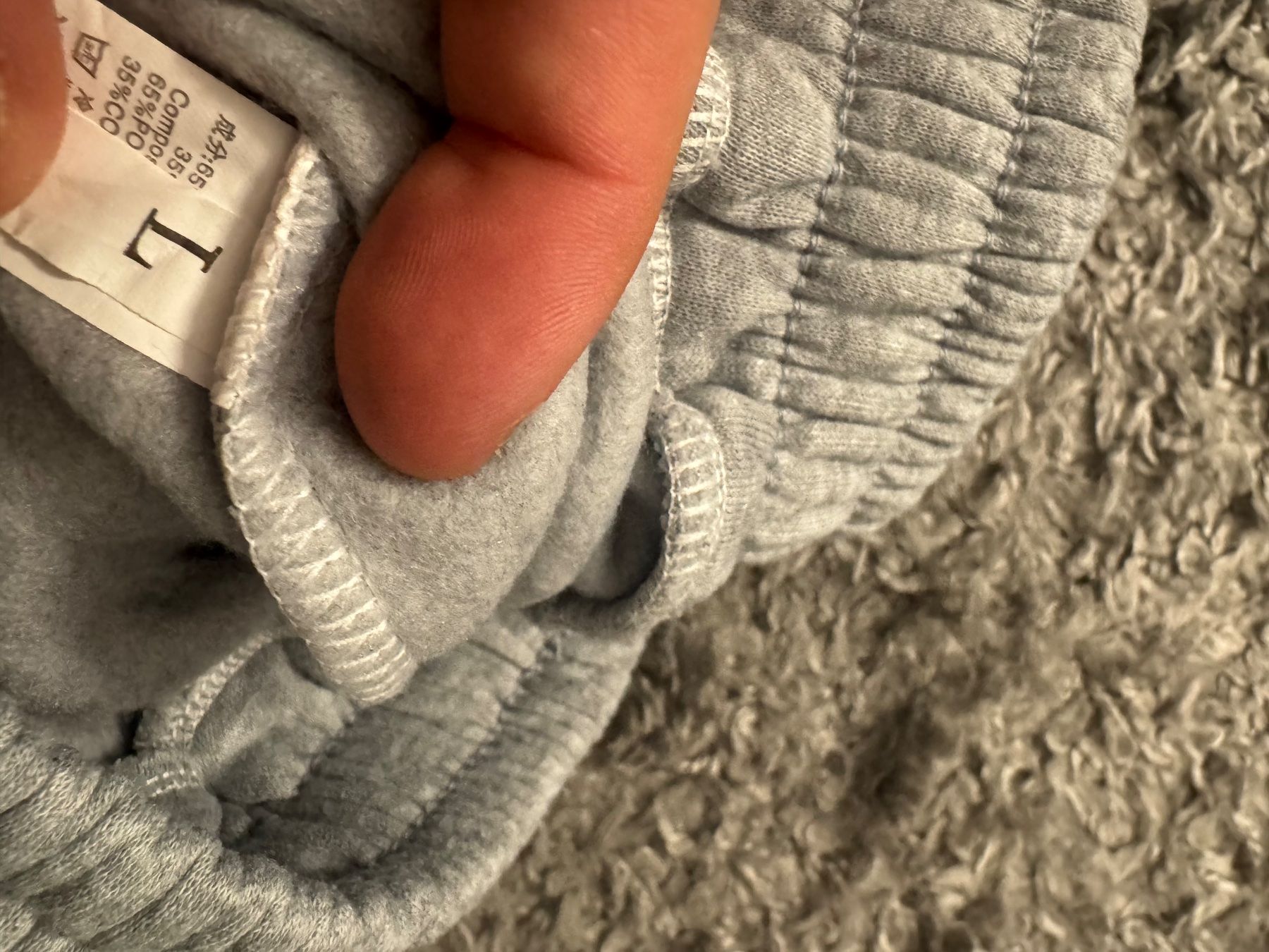 Pantaloni: Graue Trainerhose – Nuovo (secondo la descrizione) da Römerswil LU venduto da oli_9hd5 1