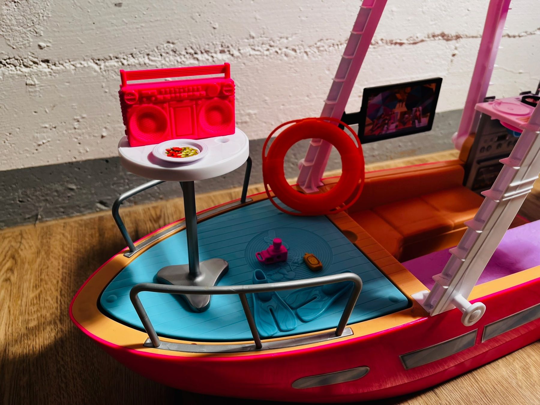 Giocattoli: Barbie Party-Yacht mit Rutsche – Usato da Wetzikon ZH venduto da Cosmiques 2
