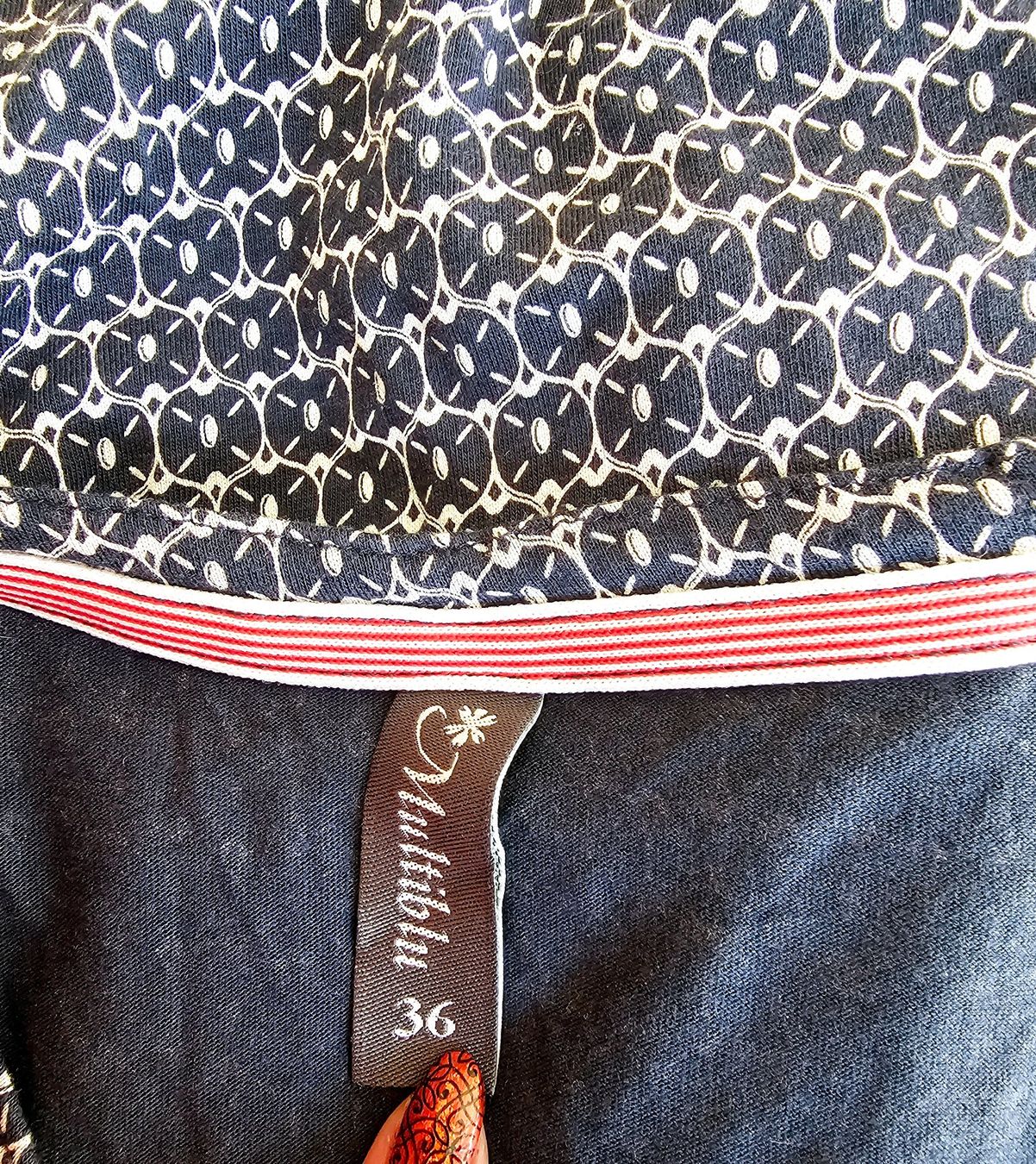 T-shirt: Blusen Shirt Multiblu Grösse 36 gemustert – Nuovo (secondo la descrizione) da Füllinsdorf venduto da Sunnebliemli7 3