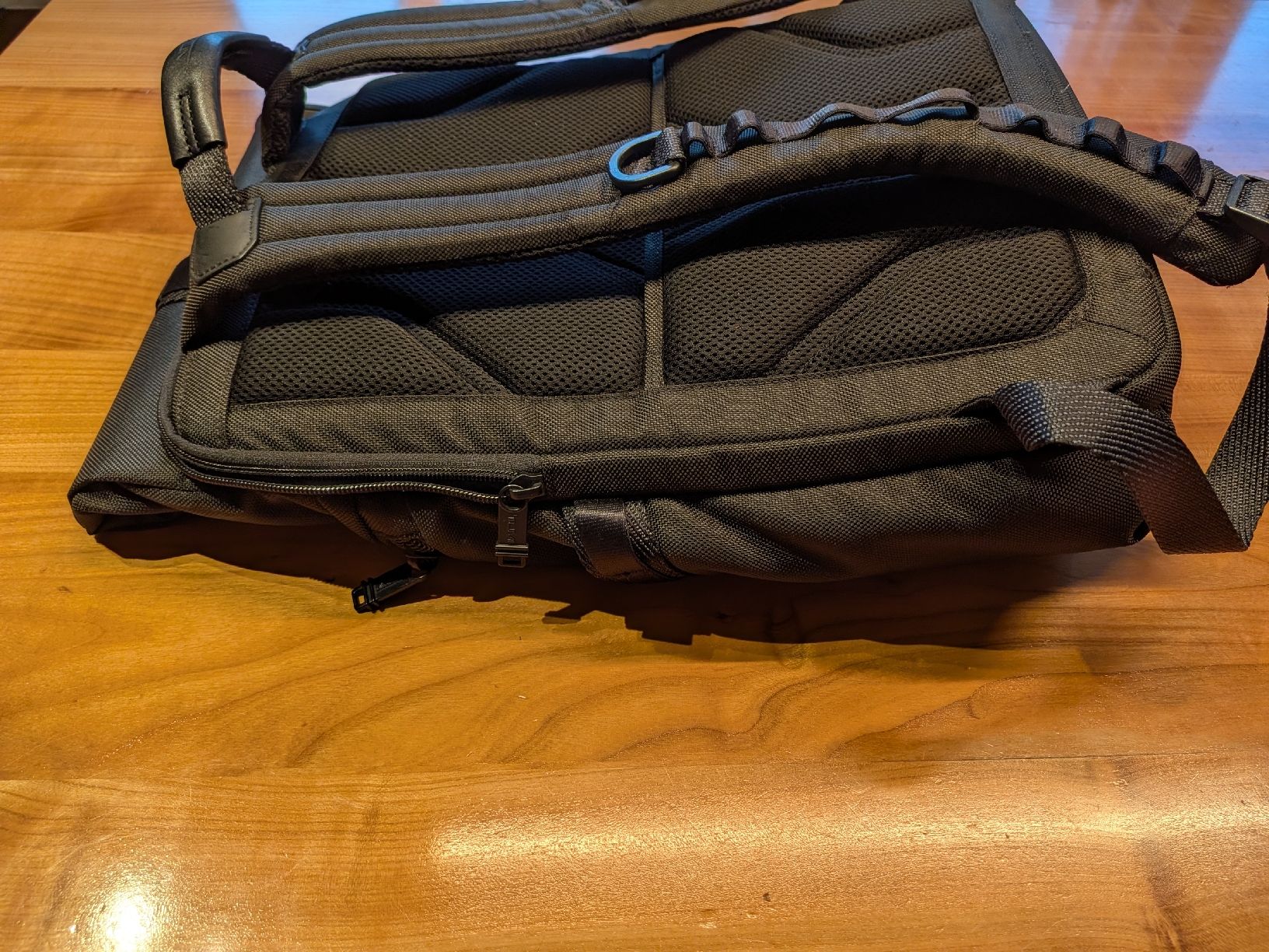 Tumi Rucksäcke: TUMI Alpha Bravo Surveillance Rolltop Rucksack – Gebraucht aus Langendorf von and_2fht 6