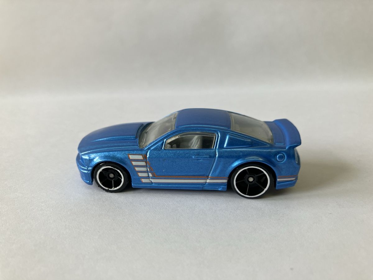 Hot Wheels Modellini d'auto: Hot Wheels ’07 Ford Mustang – Nuovo (secondo la descrizione) da Zürich venduto da tiisen07 3