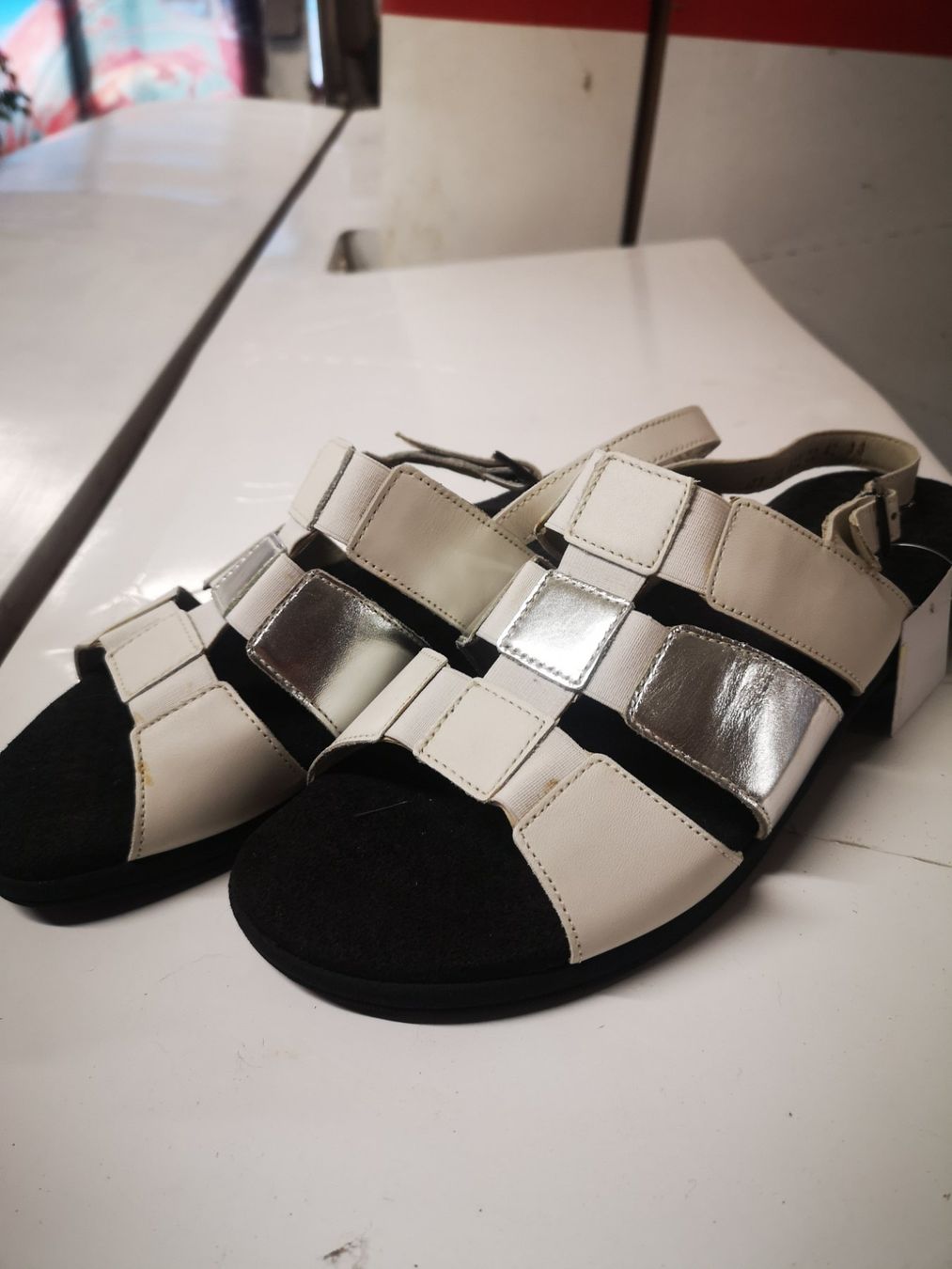 Helvesko Damenschuhe: Helvesko – Neu und originalverpackt aus Möhlin von Highwaytom