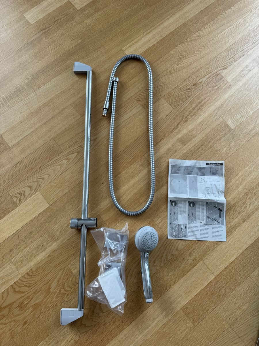 Hansgrohe Altro per il bagno: Hansgrohe neu: Duschbrause  originalverpackt Crometta   90cm – Nuovo e nell'imballaggio originale da Staufen venduto da MARINTSUM 1