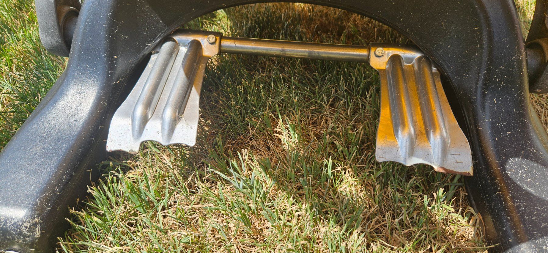 Schlitteln: Schlitten mit Lenkrad, Bremse und Seil gelb – Gebraucht aus Wettswil von zizo_10 4