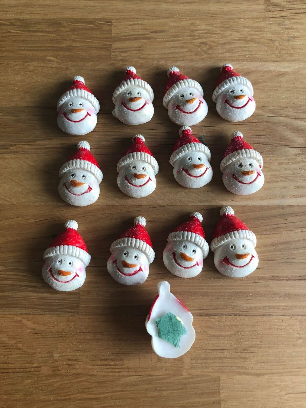 Alle Dekorationen: Streuteile "Schneemann" - P – Gebraucht aus Neukirch (Egnach) von muolen
