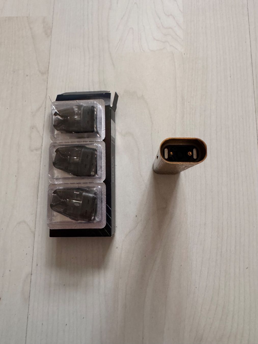 Altri Prodotti per fumatori: OXVA Xlim E-Zigarette mit Ersatz-Cartridges gebraucht – Usato da Gerlafingen venduto da Aebu85 1
