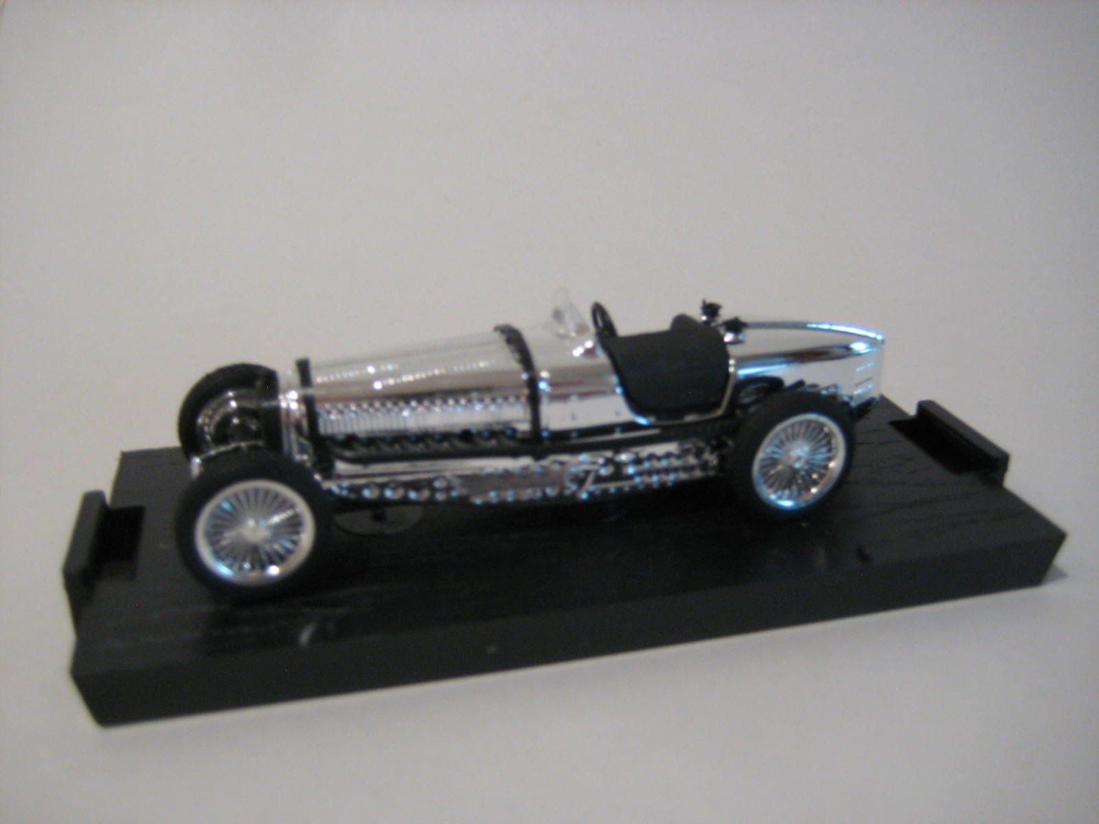 Brumm Modellini d'auto: Bugatti Type 59  argentée  édition spéciale 100 anniversaire – Nuovo e nell'imballaggio originale da Neuchâtel venduto da Philippeflecherouge 3