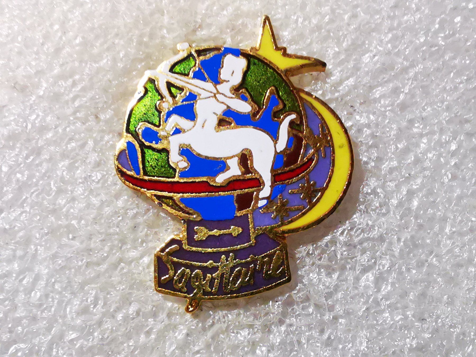 Placchette & Badge: Ansteckpin 84: Sternzeichen Schütze – Usato da Oppligen venduto da Pin-Fall-Shop