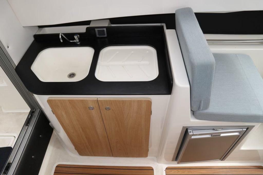 Sonstiges für Büro & Gewerbe: Quicksilver Activ 705 Cruiser mieten Walensee – Neu (gemäss Beschreibung) aus Walenstadt von Wohnmobil123 5